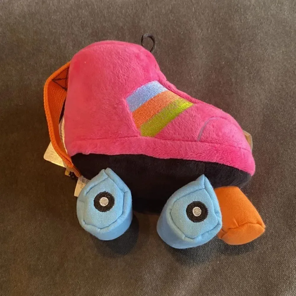 Trusty Pup Tough’NFun Durable Skate Dog Toy NWT